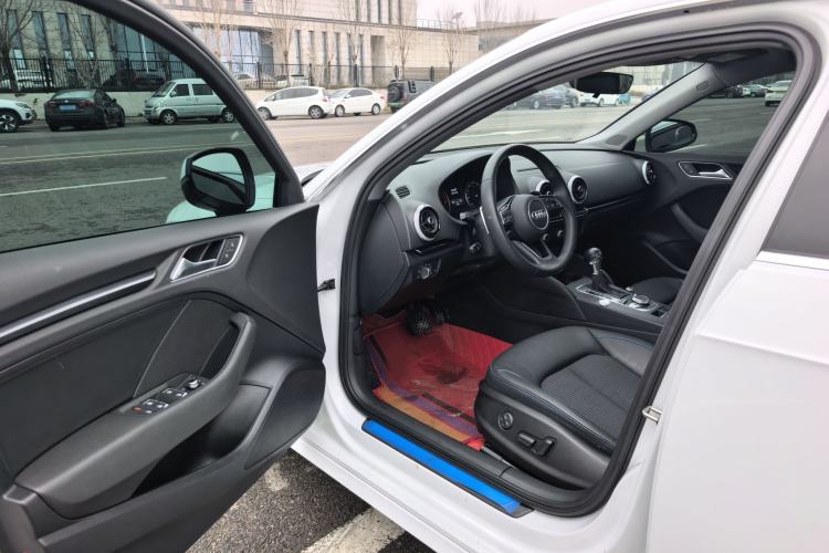 Used Audi A3 2020 Sportback 35 TFSI Fashion Edition China VI Emission Standard Interior 3