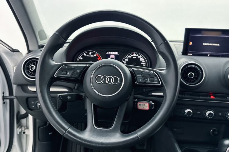 Used Audi A3 2020 Restyled Sportback 35 TFSI Entry-Level China VI Emission Standard Interior 4