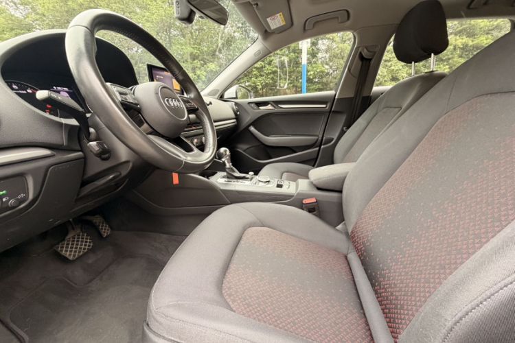 Used Audi A3 2020 Restyled Sportback 35 TFSI Entry-Level China VI Emission Standard Interior 4