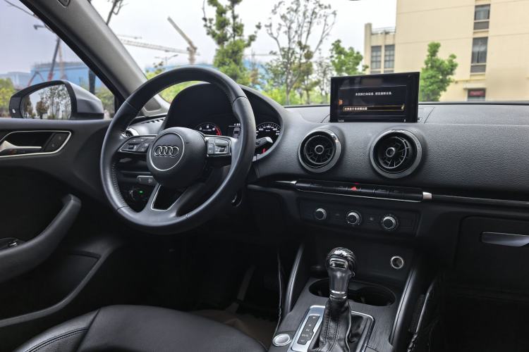 Used Audi A3 2020 Limousine 35 TFSI Fashion Edition China VI Emission Standard Interior 6