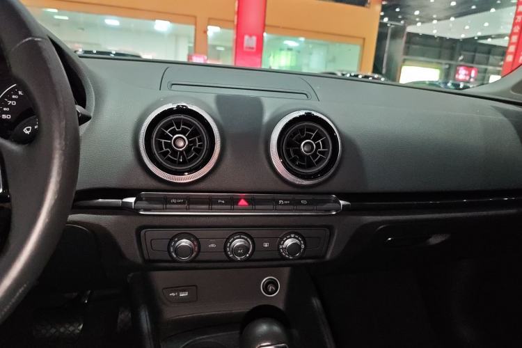 Used Audi A3 2020 Limousine 35 TFSI Fashion Edition China VI Emission Standard Interior 8