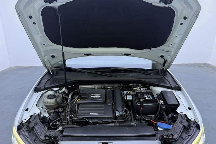 Used Audi A3 2020 Sportback 35 TFSI Fashion Edition China VI Emission Standard Interior 8