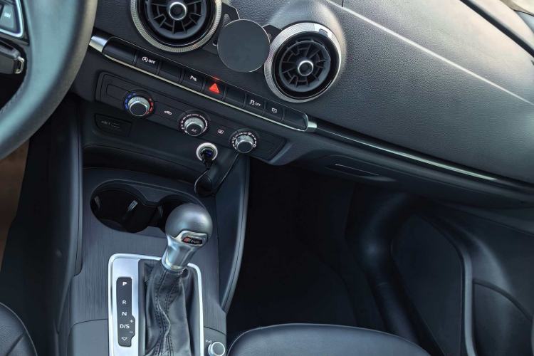 Used Audi A3 2020 Limousine 35 TFSI Fashion Edition China VI Emission Standard Interior 9