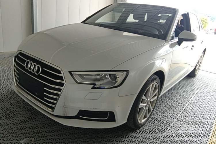 Used Audi A3 2020 Restyled Sportback 35 TFSI Entry-Level China VI Emission Standard Guazi used car, China used car export, Used car for sale, Used cars, Cheapest cars for sale