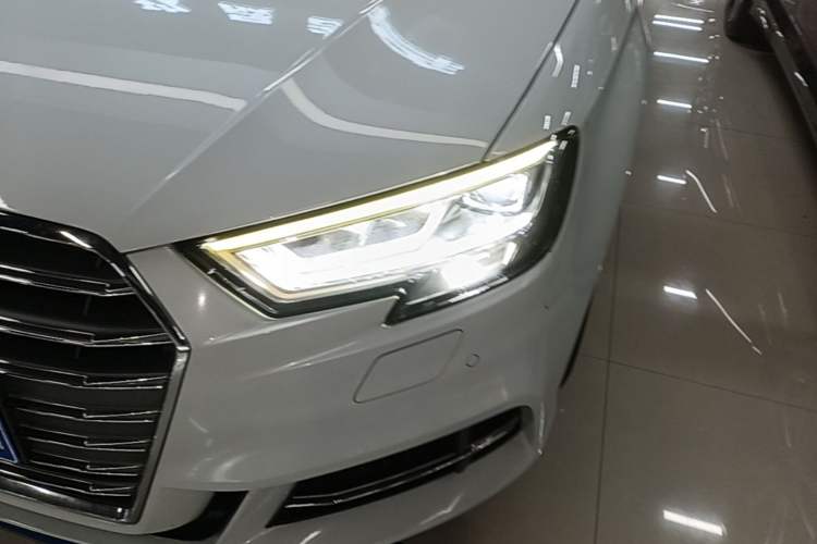 Used Audi A3 2020 Sportback 35 TFSI Fashion Edition China VI Emission Standard Left Front Headlight