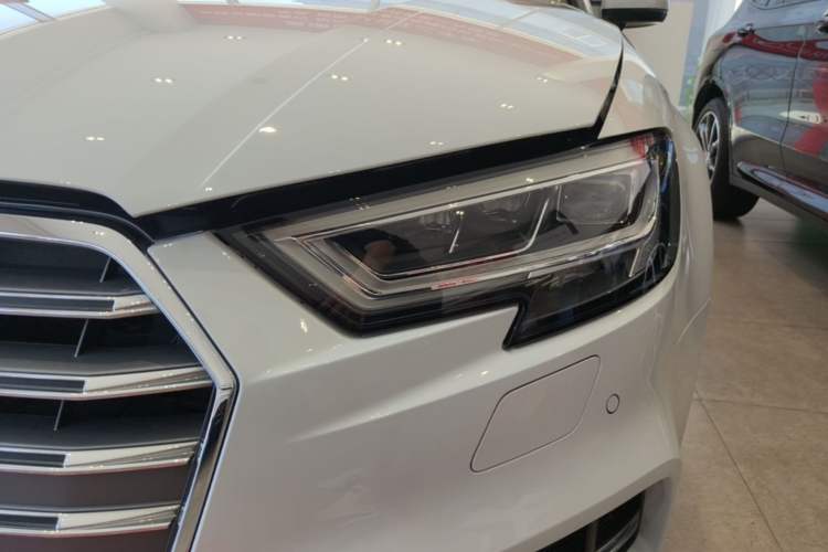 Used Audi A3 2020 Limousine 35 TFSI Fashion Edition China VI Emission Standard Left Front Headlight