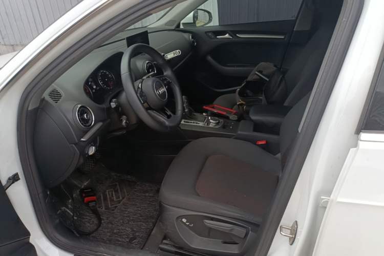 Used Audi A3 2020 Sportback 35 TFSI Ambition China VI Left Front Seat