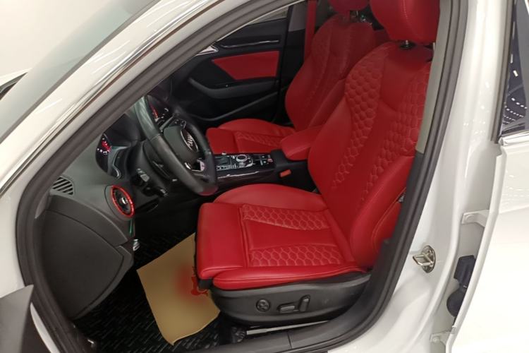 Used Audi A3 2020 Sportback 35 TFSI Fashion Edition China VI Emission Standard Left Front Seat