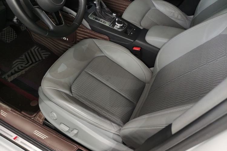 Used Audi A3 2020 Limousine 35 TFSI Fashion Edition China VI Emission Standard Left Front Seat