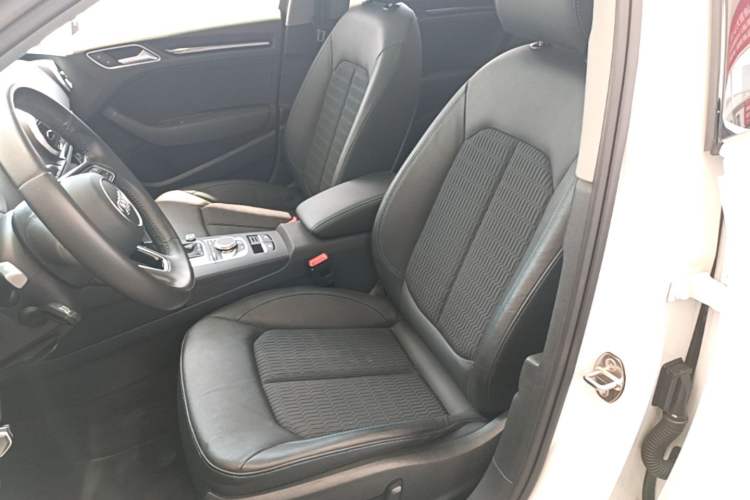Used Audi A3 2020 Limousine 35 TFSI Fashion Edition China VI Emission Standard Left Front Seat