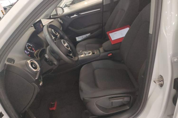 Used Audi A3 2020 Restyled Limousine 35 TFSI Ambition Version China VI Left Front Seat
