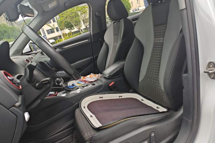 Used Audi A3 2020 Limousine 35 TFSI Sporty Version China VI Left Front Seat