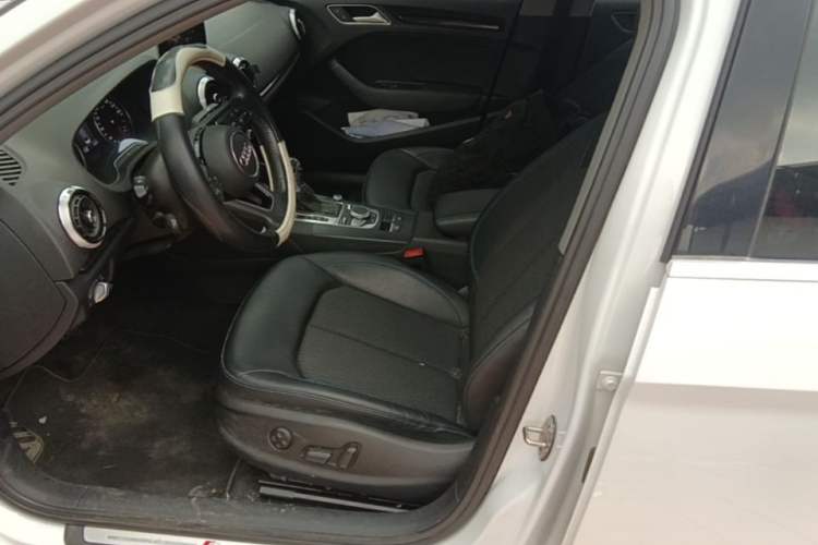 Used Audi A3 2020 Limousine 35 TFSI Fashion Edition China VI Emission Standard Left Front Seat