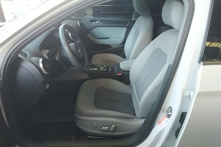 Used Audi A3 2020 Limousine 35 TFSI Fashion Edition China VI Emission Standard Left Front Seat