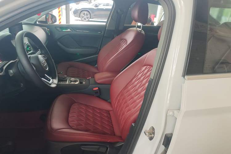 Used Audi A3 2020 Limousine 35 TFSI Ambition China VI Left Front Seat