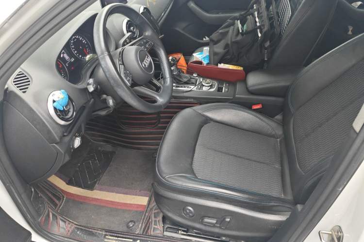 Used Audi A3 2020 Sportback 35 TFSI Fashion Edition China VI Emission Standard Left Front Seat