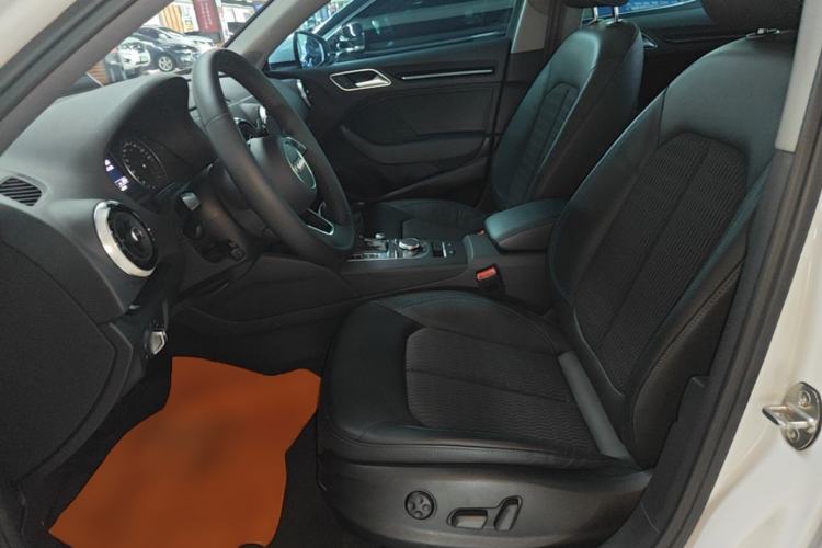 Used Audi A3 2020 Limousine 35 TFSI Fashion Edition China VI Emission Standard Left Front Seat