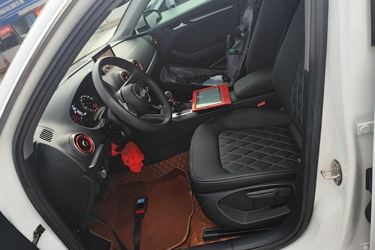 Used Audi A3 2020 Restyled Sportback 35 TFSI Entry-Level China VI Emission Standard Left Front Seat
