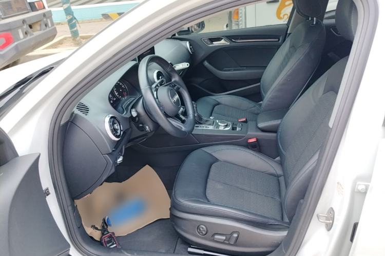 Used Audi A3 2020 Limousine 35 TFSI Fashion Edition China VI Emission Standard Left Front Seat