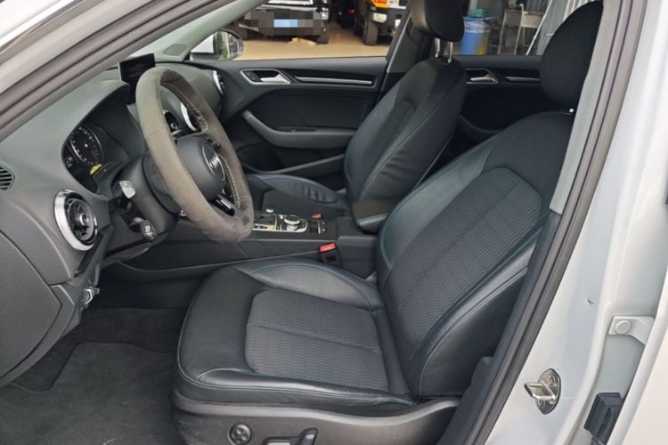 Used Audi A3 2020 Sportback 35 TFSI Fashion Edition China VI Emission Standard Left Front Seat