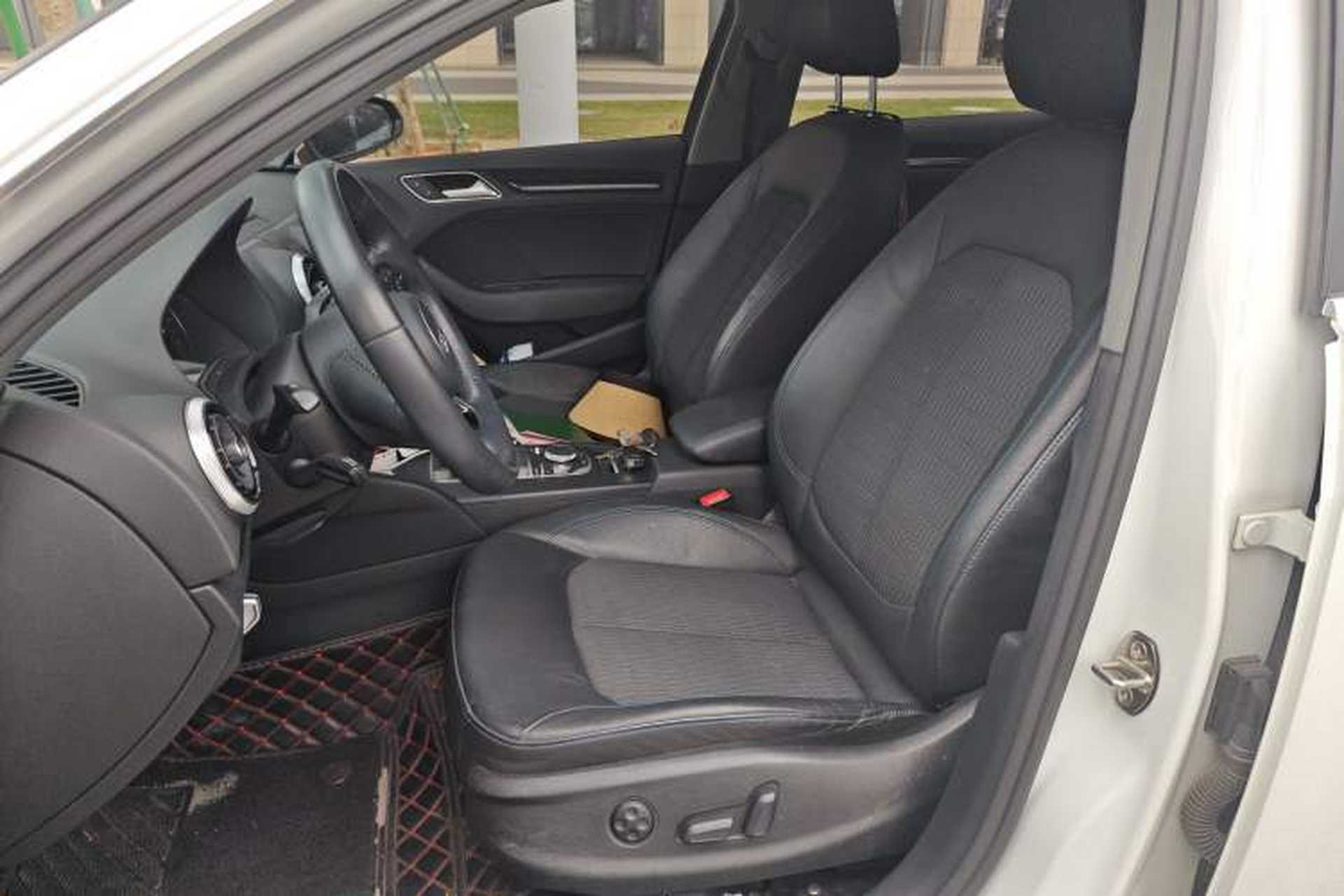Used Audi A3 2020 Sportback 35 TFSI Fashion Edition China VI Emission Standard Left Front Seat