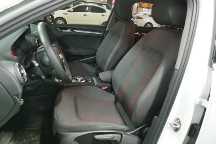 Used Audi A3 2020 Restyled Sportback 35 TFSI Entry-Level China VI Emission Standard Left Front Seat