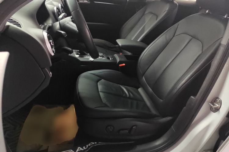 Used Audi A3 2020 Limousine 35 TFSI Fashion Edition China VI Emission Standard Left Front Seat