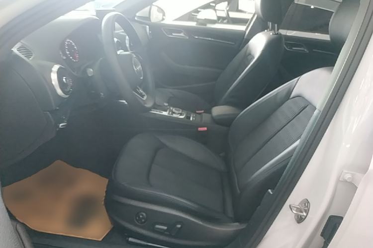 Used Audi A3 2020 Limousine 35 TFSI Fashion Edition China VI Emission Standard Left Front Seat