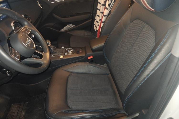 Used Audi A3 2020 Limousine 35 TFSI Fashion Edition China VI Emission Standard Left Front Seat