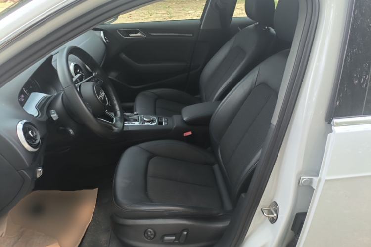 Used Audi A3 2020 Sportback 35 TFSI Fashion Edition China VI Emission Standard Left Front Seat