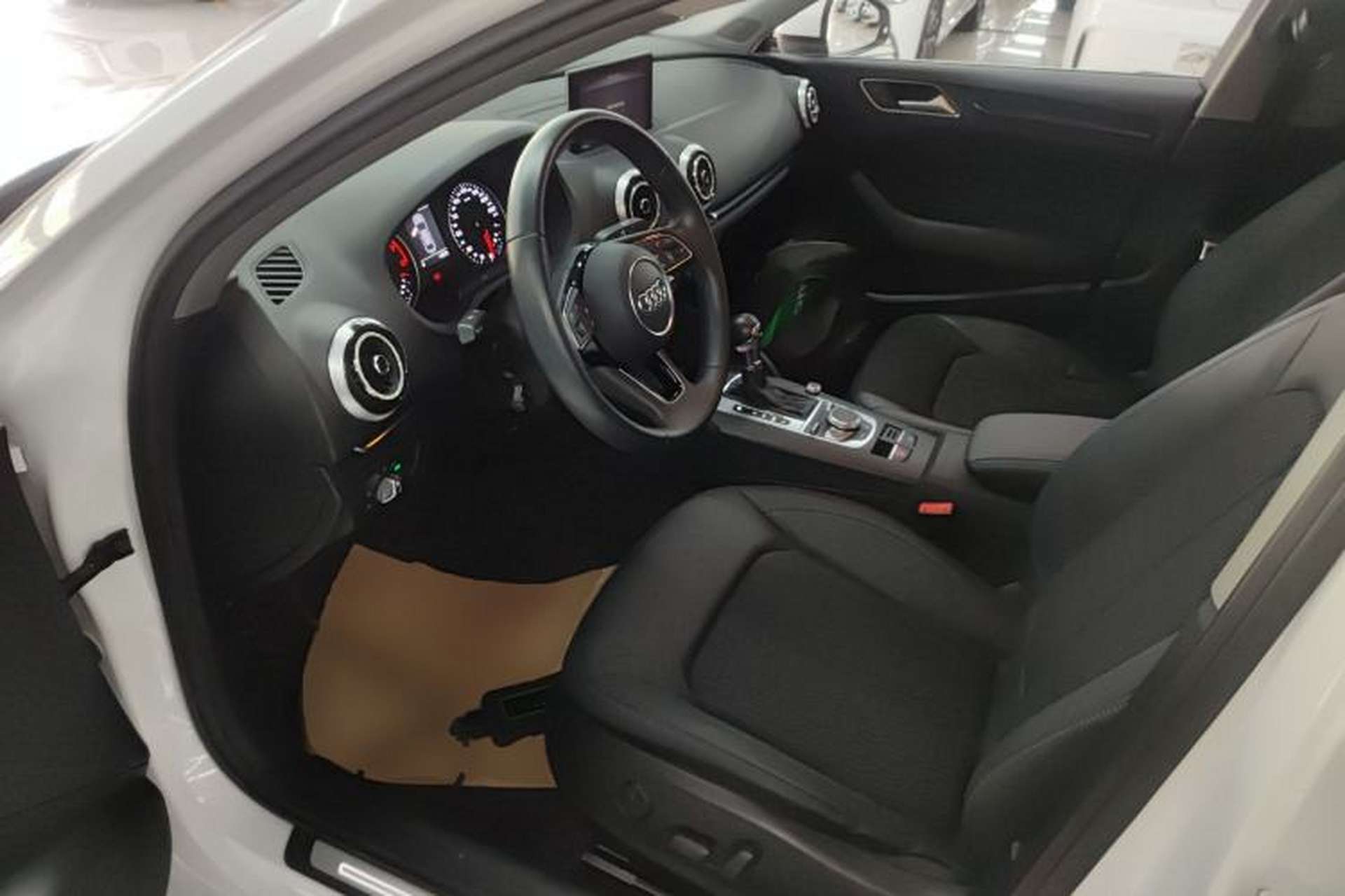 Used Audi A3 2020 Limousine 35 TFSI Fashion Edition China VI Emission Standard Left Front Seat