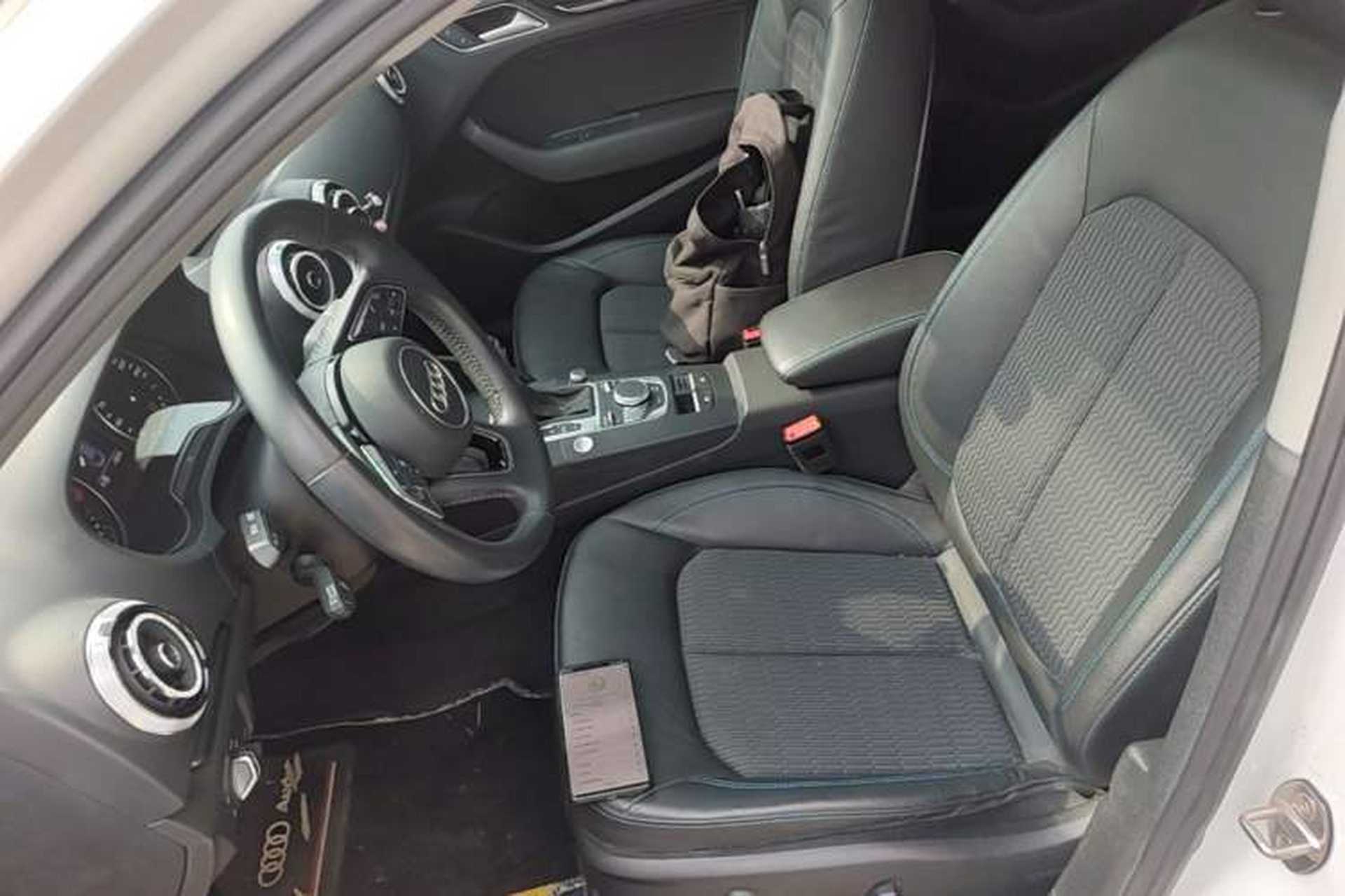Used Audi A3 2020 Limousine 35 TFSI Fashion Edition China VI Emission Standard Left Front Seat