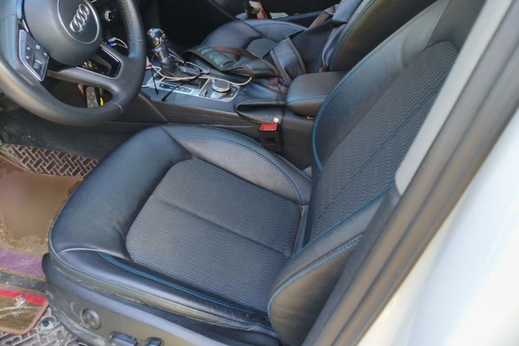 Used Audi A3 2020 Limousine 35 TFSI Fashion Edition China VI Emission Standard Left Front Seat
