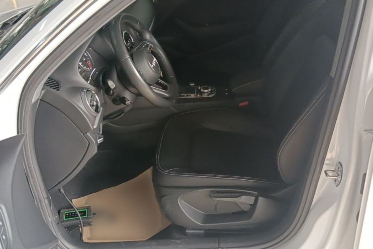 Used Audi A3 2020 Sportback 35 TFSI Ambition China VI Left Front Seat