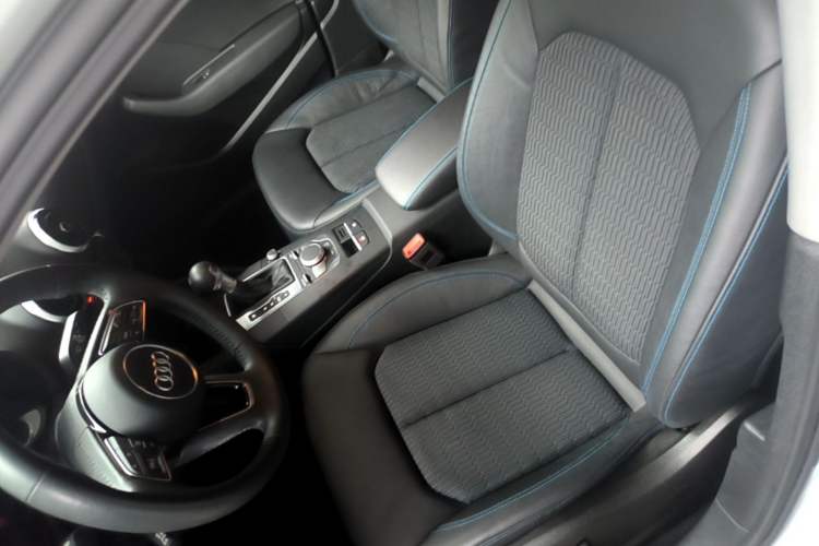 Used Audi A3 2020 Limousine 35 TFSI Fashion Edition China VI Emission Standard Left Front Seat