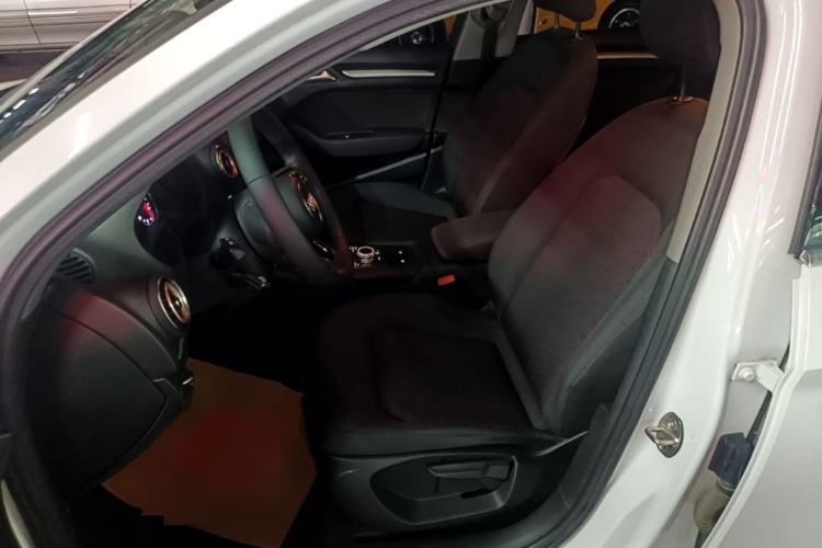 Used Audi A3 2020 Limousine 35 TFSI Ambition China VI Left Front Seat