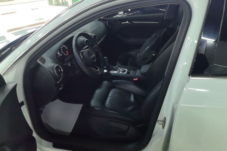 Used Audi A3 2020 Restyled Sportback 35 TFSI Entry-Level China VI Emission Standard Left Front Seat