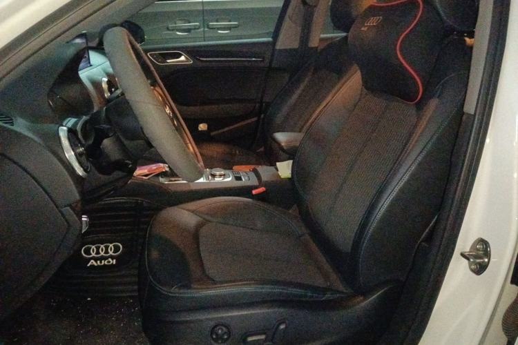 Used Audi A3 2020 Limousine 35 TFSI Fashion Edition China VI Emission Standard Left Front Seat