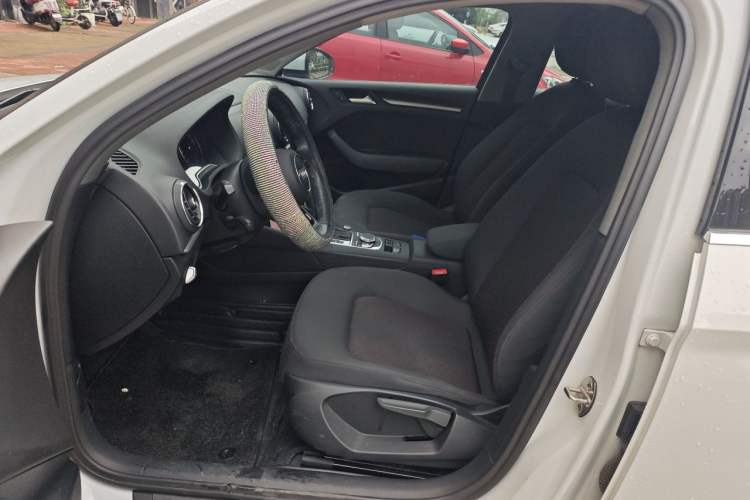 Used Audi A3 2020 Limousine 35 TFSI Ambition China VI Left Front Seat