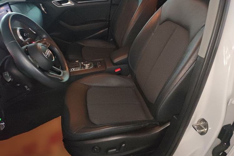Used Audi A3 2020 Limousine 35 TFSI Fashion Edition China VI Emission Standard Left Front Seat