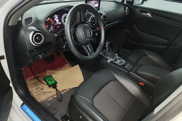 Used Audi A3 2020 Limousine 35 TFSI Fashion Edition China VI Emission Standard Left Front Seat