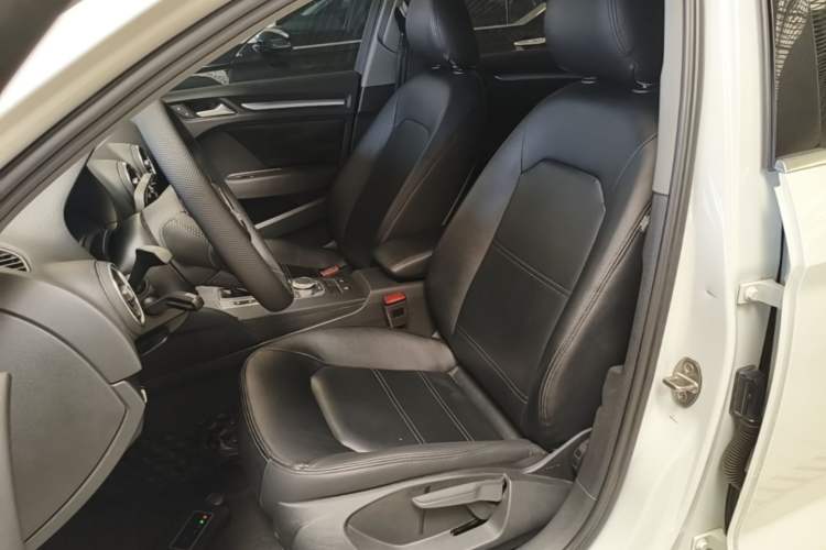 Used Audi A3 2020 Limousine 35 TFSI Ambition China VI Left Front Seat
