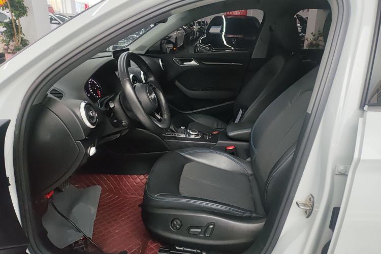 Used Audi A3 2020 Limousine 35 TFSI Fashion Edition China VI Emission Standard Left Front Seat