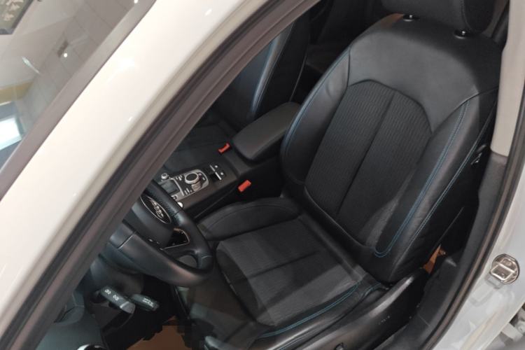 Used Audi A3 2020 Limousine 35 TFSI Fashion Edition China VI Emission Standard Left Front Seat