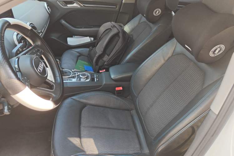 Used Audi A3 2020 Limousine 35 TFSI Fashion Edition China VI Emission Standard Left Front Seat