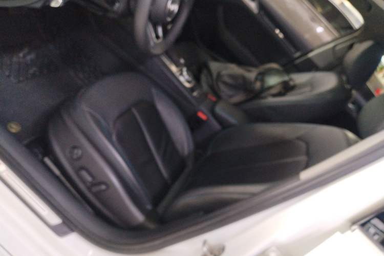 Used Audi A3 2020 Limousine 35 TFSI Fashion Edition China VI Emission Standard Left Front Seat