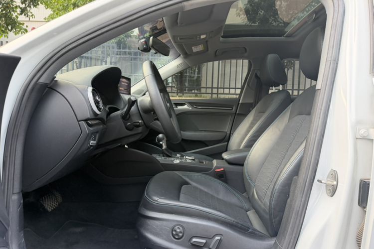 Used Audi A3 2020 Limousine 35 TFSI Fashion Edition China VI Emission Standard Left Front Seat