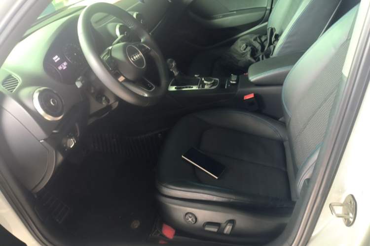 Used Audi A3 2020 Limousine 35 TFSI Fashion Edition China VI Emission Standard Left Front Seat