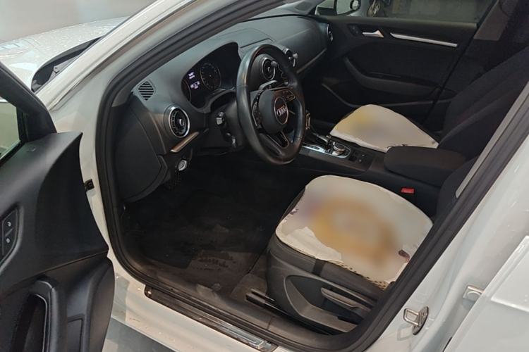 Used Audi A3 2020 Sportback 35 TFSI Ambition China VI Left Front Seat