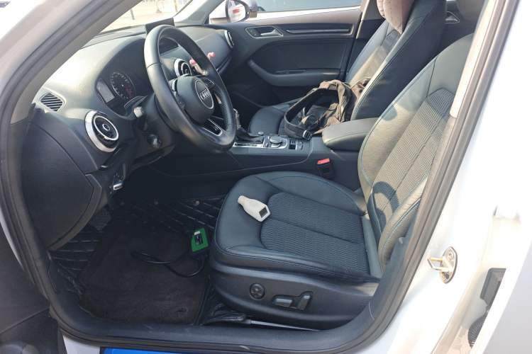 Used Audi A3 2020 Limousine 35 TFSI Fashion Edition China VI Emission Standard Left Front Seat
